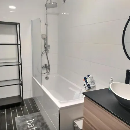 Privee 23m - Canape Lit - Wifi - 120m *