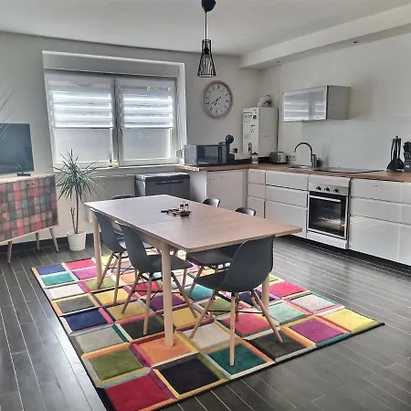 Privée 23m - Canapé Lit - Wifi - 120m