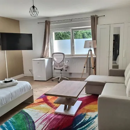 Couette-café Privée 23m - Canapé Lit - Wifi - 120m *