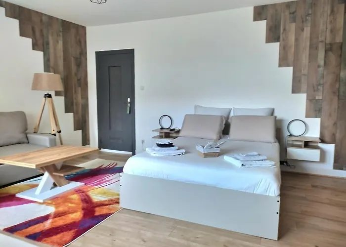 Privee 23m - Canape Lit - Wifi - 120m