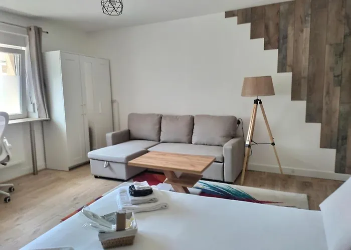 Privee 23m - Canape Lit - Wifi - 120m 住宿加早餐酒店 沃伊皮